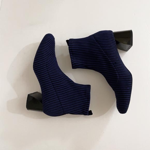 ZARA STRIPED SOCK BOOTIE EUC 6.5 - Picture 5 of 9